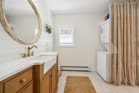 131 Franklin Street Seabrook NH 03874