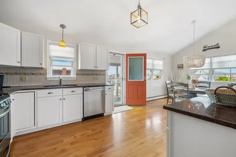131 Franklin Street Seabrook NH 03874