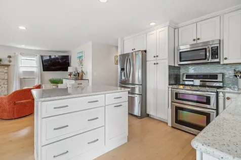 131 Franklin Street Seabrook NH 03874