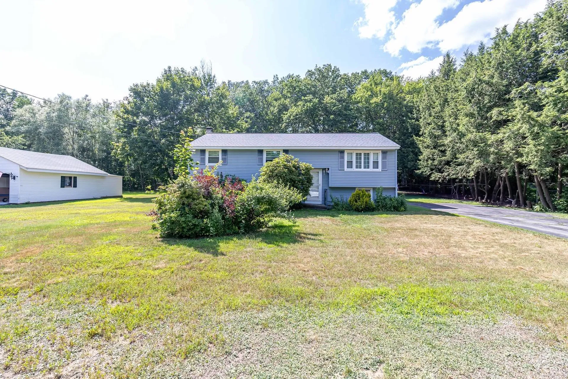 96 Back River Road Merrimack NH 03054