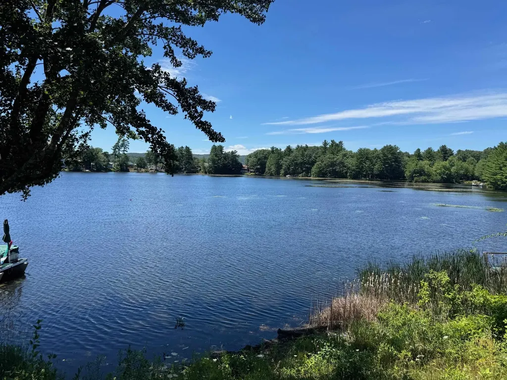 15 Waters Edge Road Swanzey NH 03446