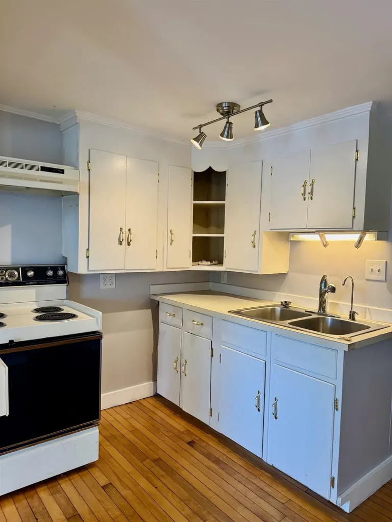 15 Waters Edge Road Swanzey NH 03446