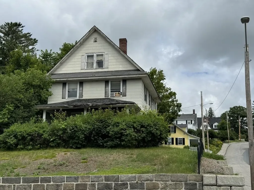 194 Main Street Littleton NH 03561