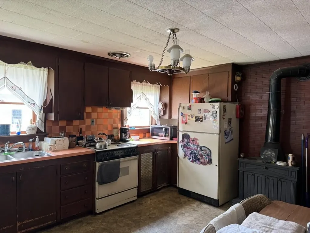 194 Main Street Littleton NH 03561