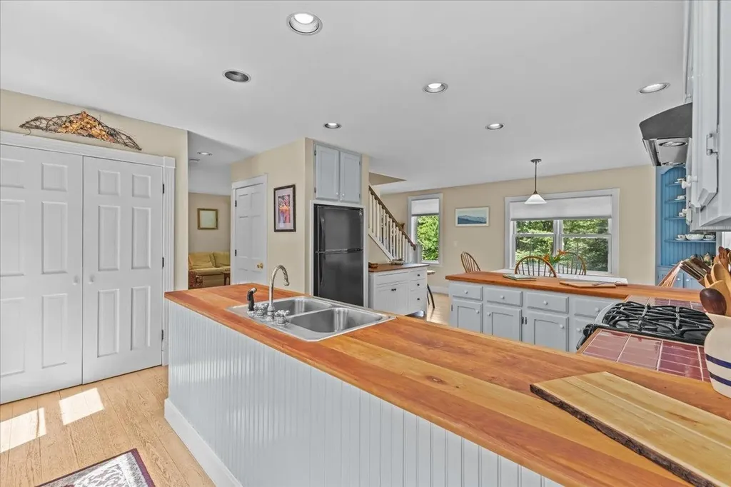 26 Sterling View Elmore VT 05661
