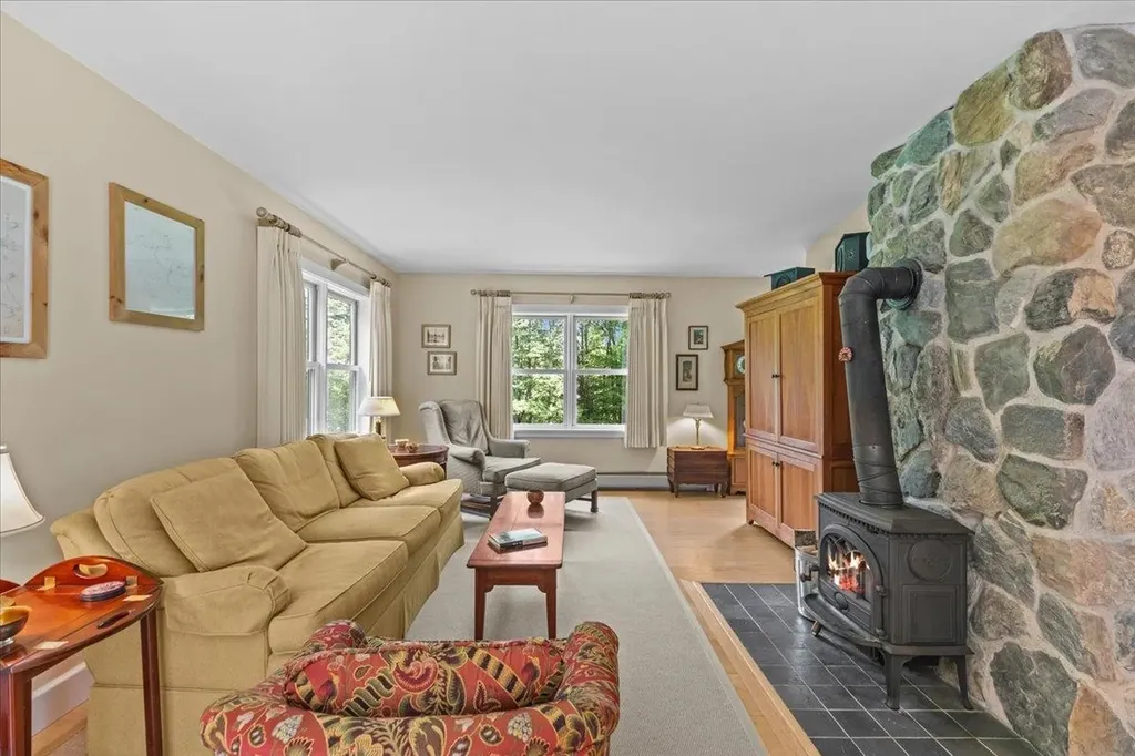 26 Sterling View Elmore VT 05661