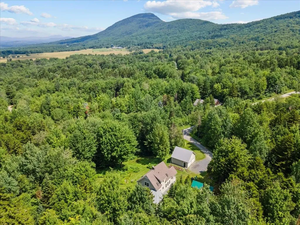 26 Sterling View Elmore VT 05661