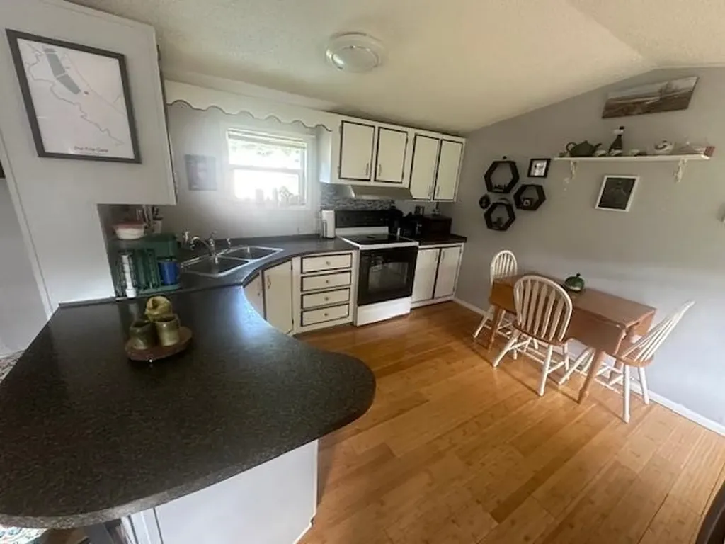 72 Crystal Springs Way Somersworth NH 03878