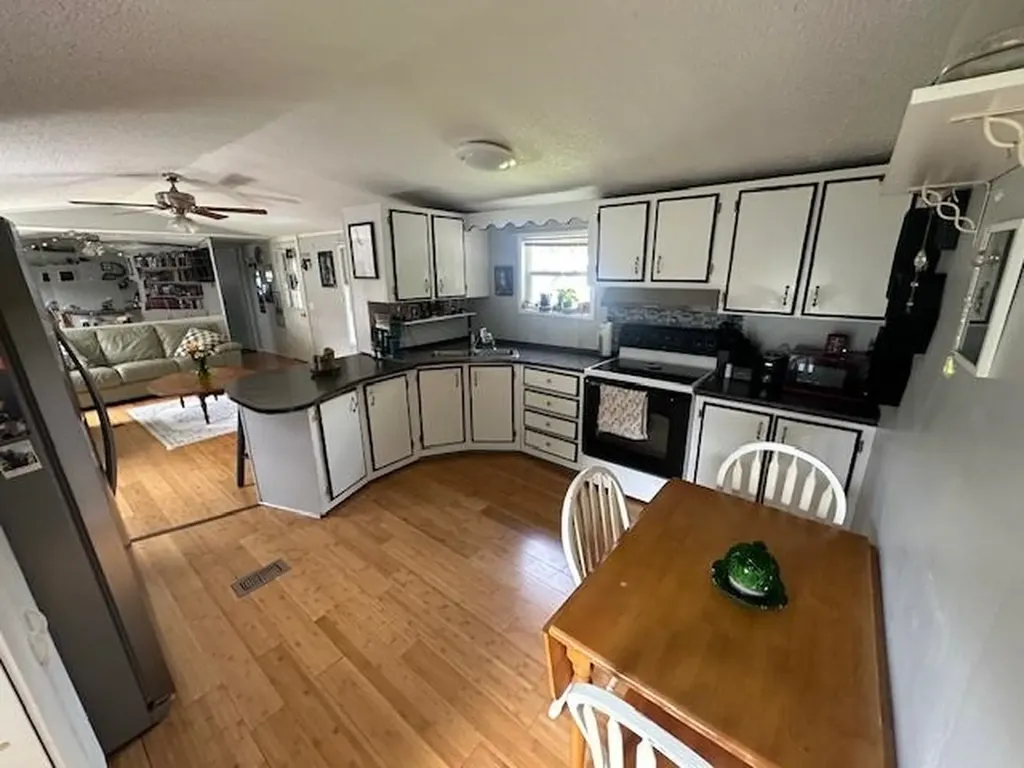 72 Crystal Springs Way Somersworth NH 03878
