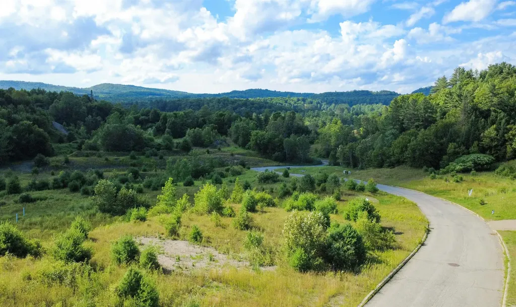 000 Deer Creek Lane St. Johnsbury VT 05819