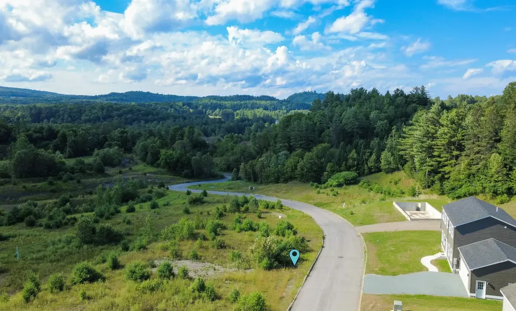 000 Deer Creek Lane St. Johnsbury VT 05819