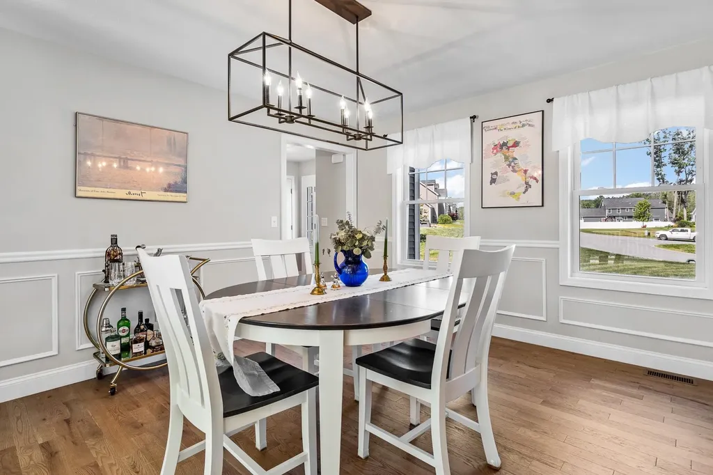 22 Innisbrook Drive Pelham NH 03076