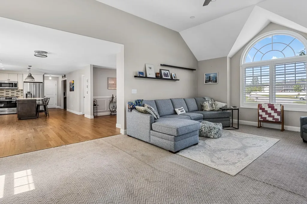 22 Innisbrook Drive Pelham NH 03076