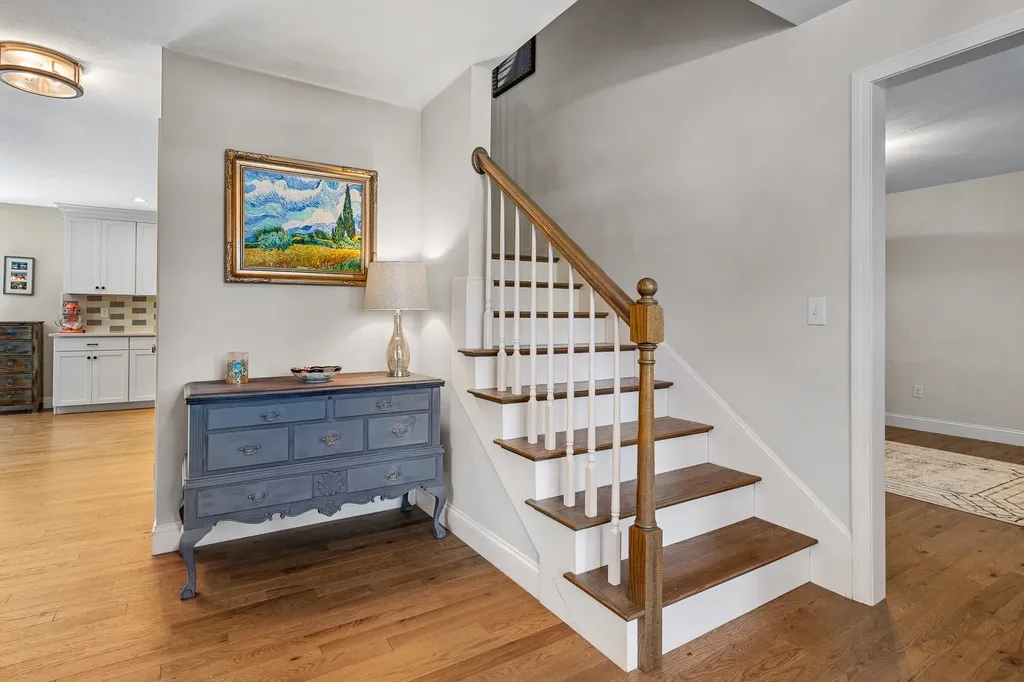 22 Innisbrook Drive Pelham NH 03076
