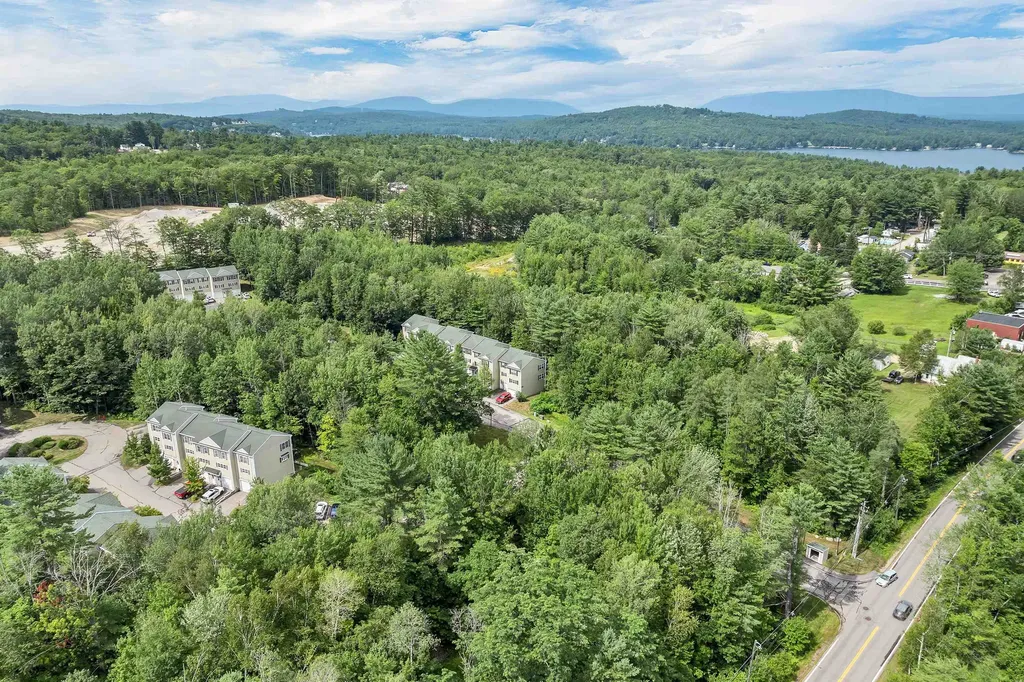 39 Breckenridge Way Laconia NH 03246