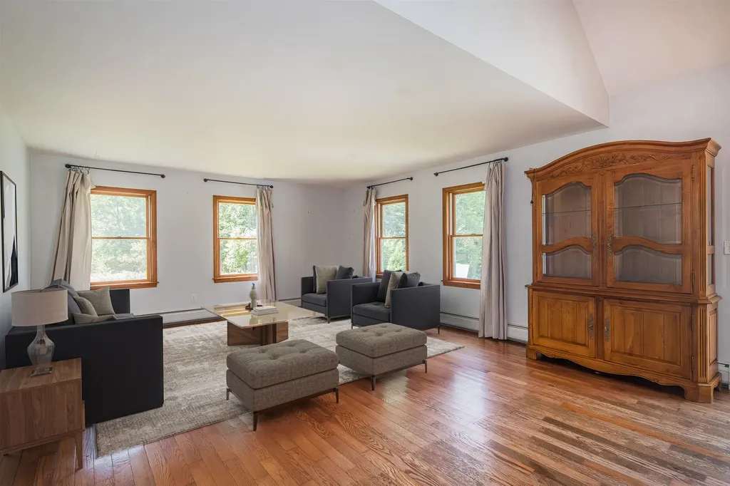 228 Leonard Road Sharon VT 05065