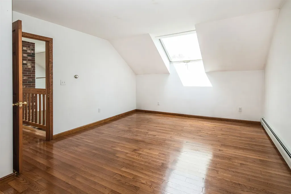 228 Leonard Road Sharon VT 05065