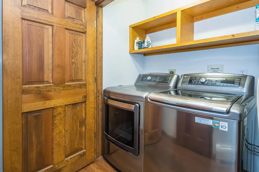 228 Leonard Road Sharon VT 05065