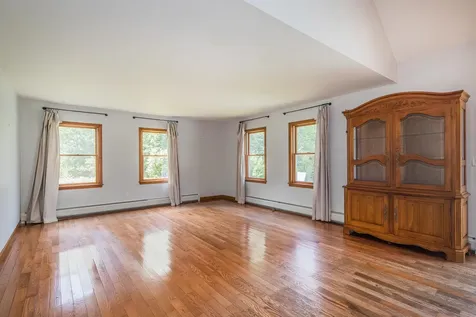 228 Leonard Road Sharon VT 05065