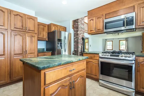 228 Leonard Road Sharon VT 05065