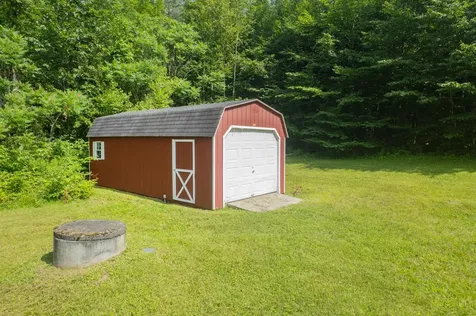 228 Leonard Road Sharon VT 05065