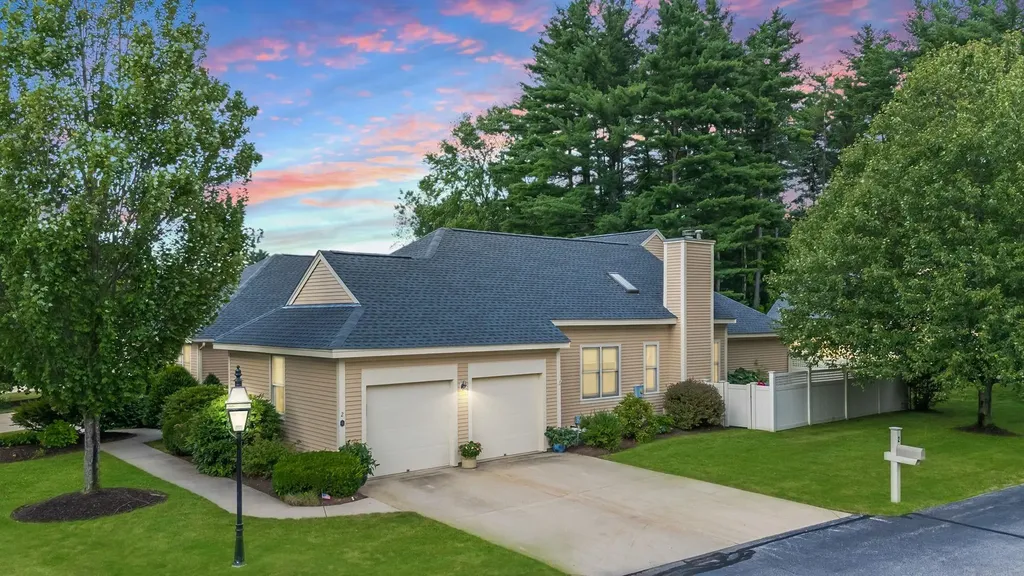 2 Turnberry Circle Bedford NH 03110