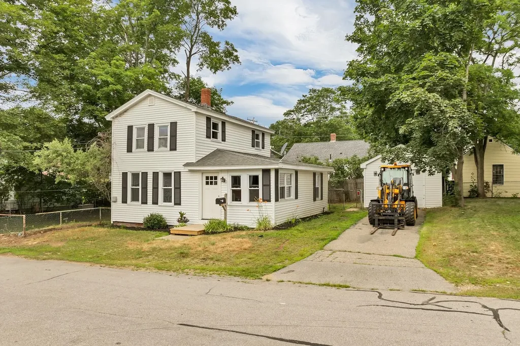 31 Jackson Street Rochester NH 03867