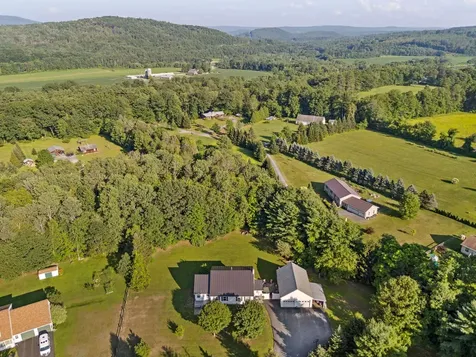 90 Turner Place Weathersfield VT 05161
