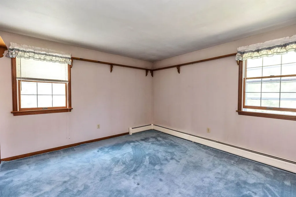 29 Dean Farm Road Jaffrey NH 03452