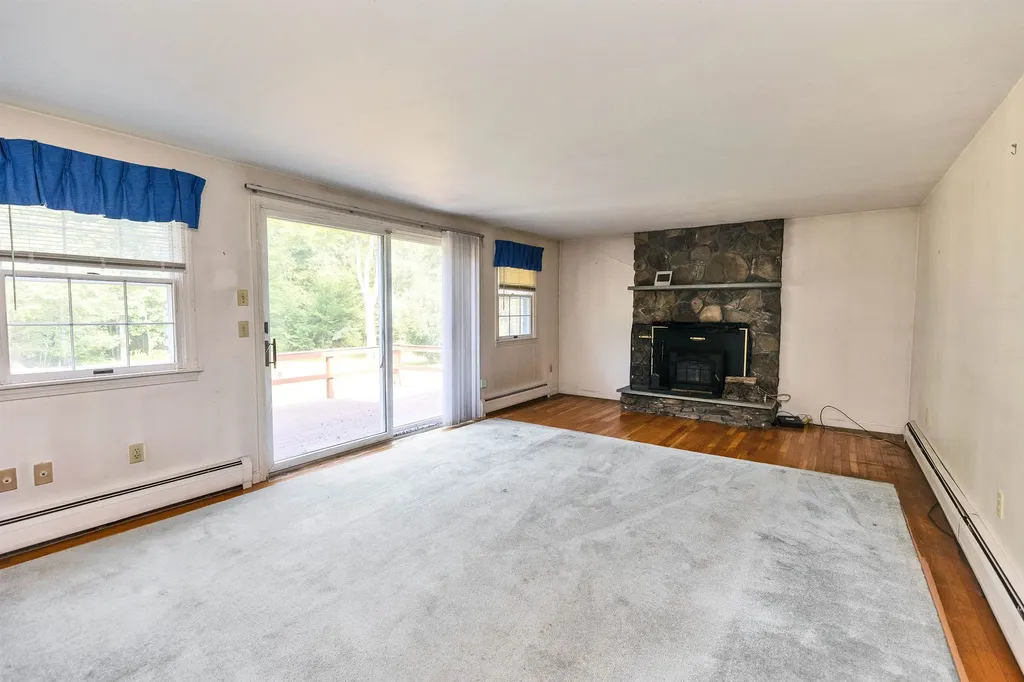 29 Dean Farm Road Jaffrey NH 03452