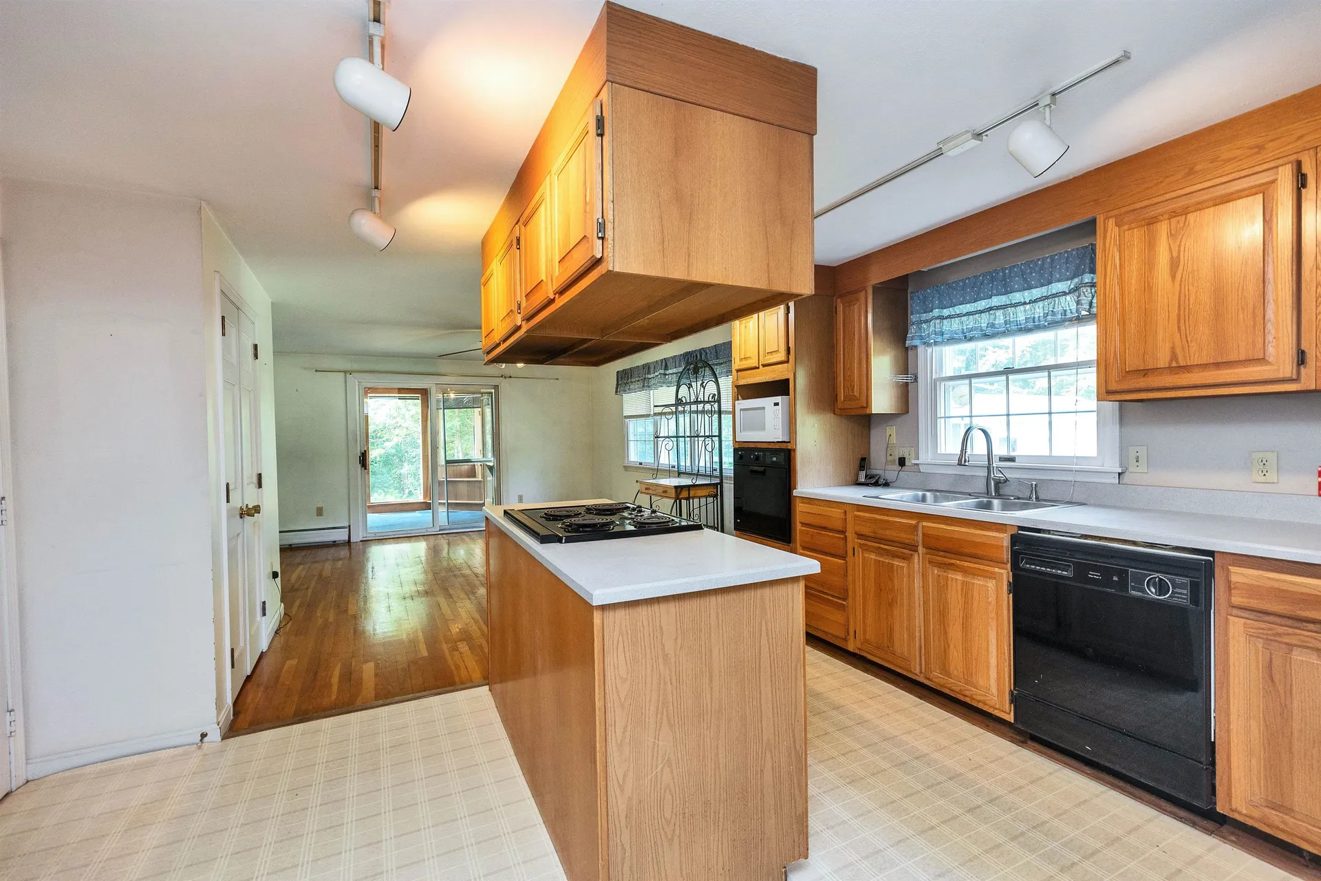 29 Dean Farm Road Jaffrey NH 03452