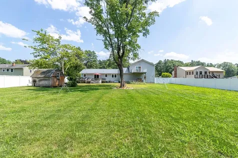 11 Broken Ground Drive Concord NH 03301