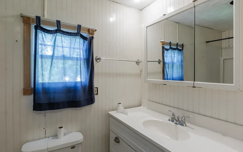 19 Pine Grove Road Alstead NH 03602