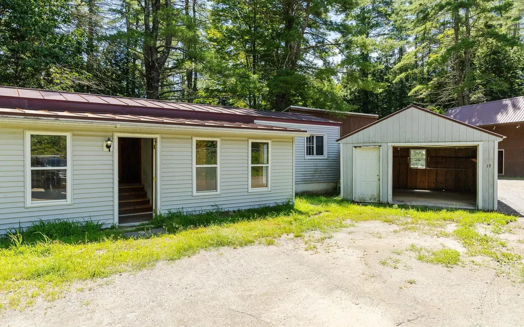 19 Pine Grove Road Alstead NH 03602