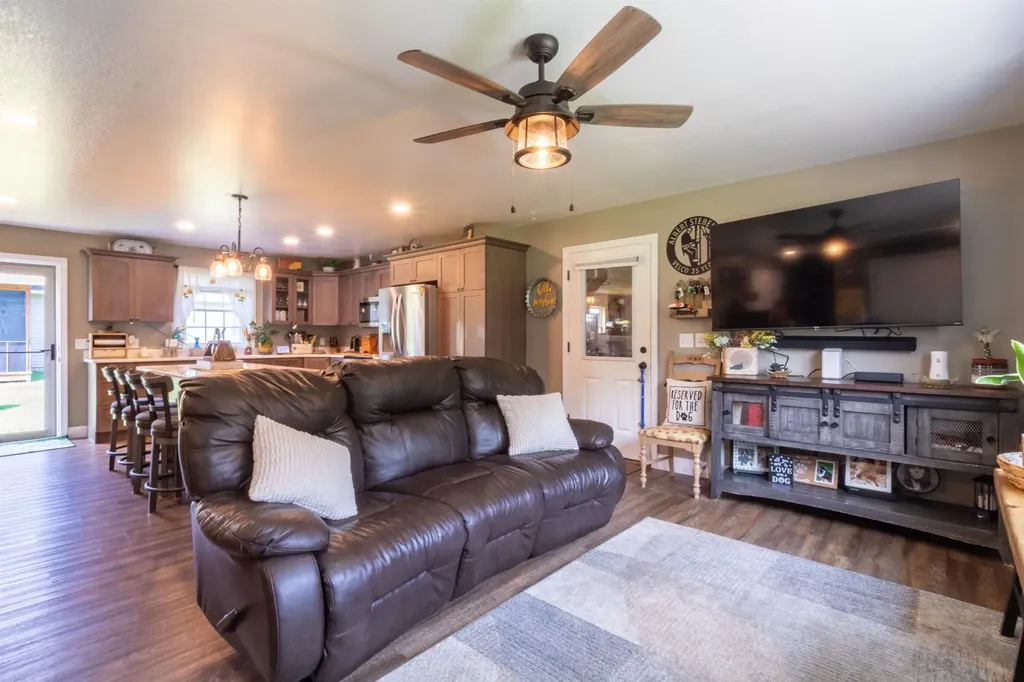 120 Dashner Circle Derby VT 05830
