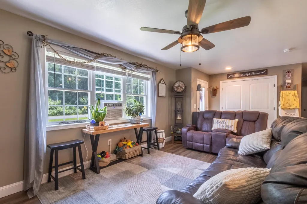 120 Dashner Circle Derby VT 05830