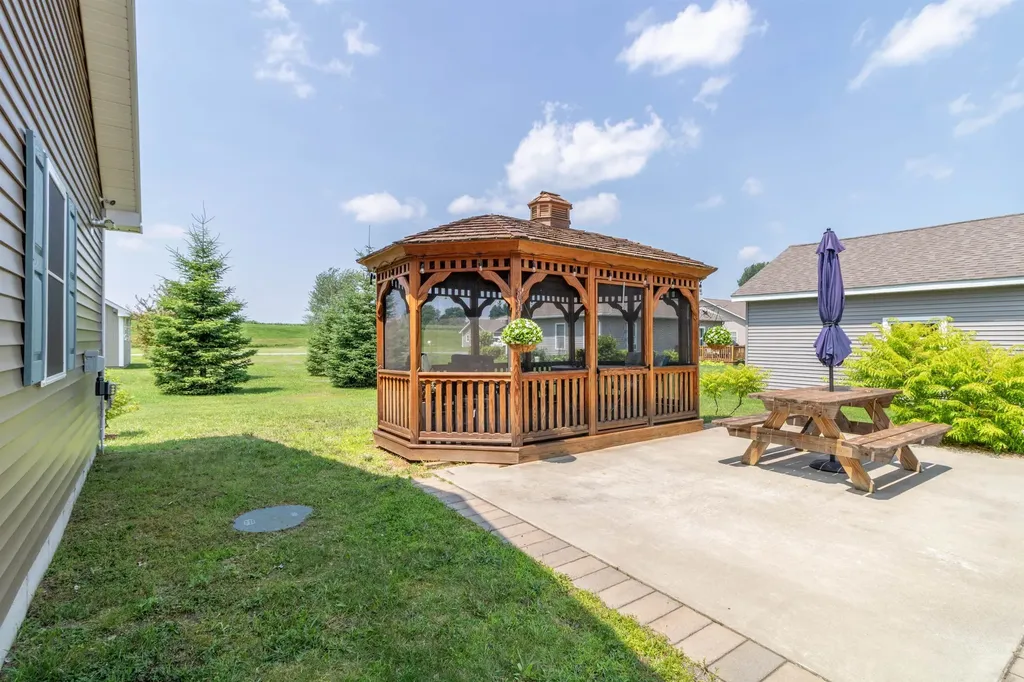 120 Dashner Circle Derby VT 05830