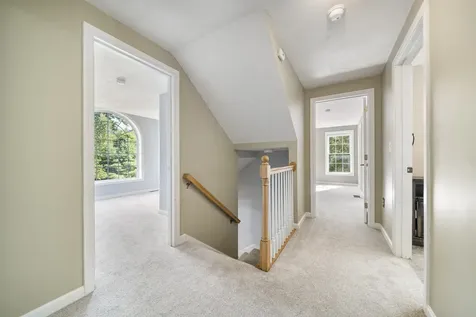 95 Lady Slipper Lane Chester NH 03036