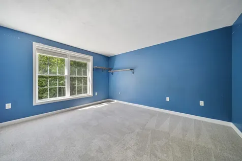 95 Lady Slipper Lane Chester NH 03036