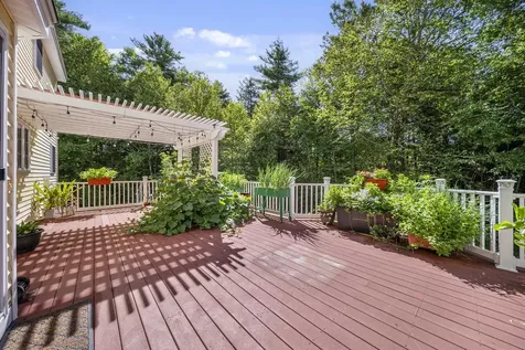 95 Lady Slipper Lane Chester NH 03036