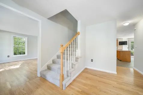 95 Lady Slipper Lane Chester NH 03036