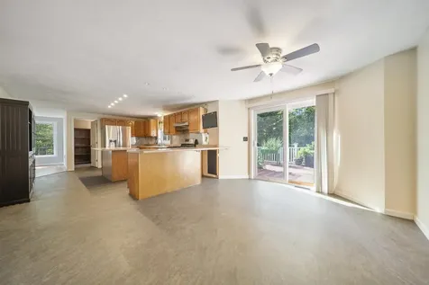 95 Lady Slipper Lane Chester NH 03036