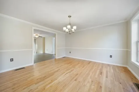 95 Lady Slipper Lane Chester NH 03036