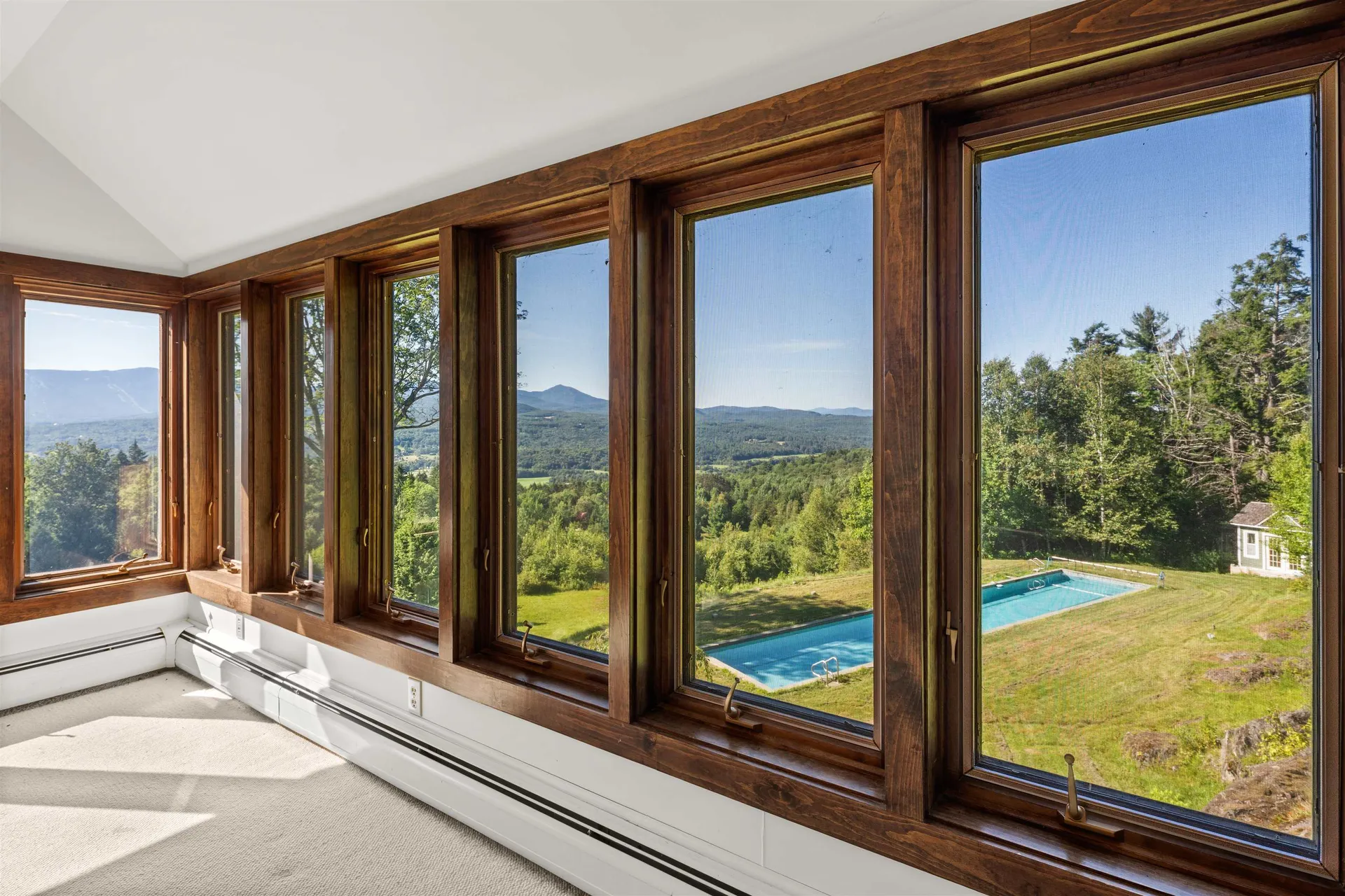 24 Upper Judson Lane Stowe VT 05672