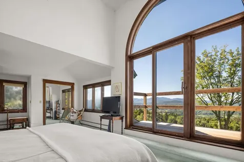 24 Upper Judson Lane Stowe VT 05672