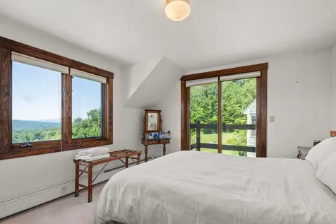 24 Upper Judson Lane Stowe VT 05672