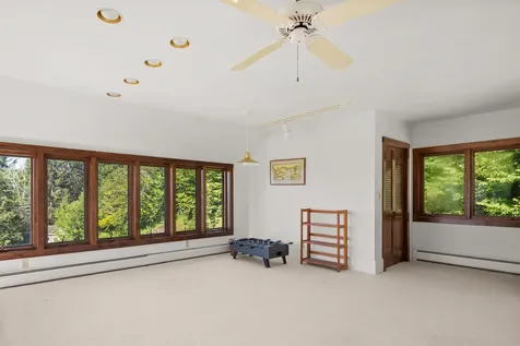 24 Upper Judson Lane Stowe VT 05672