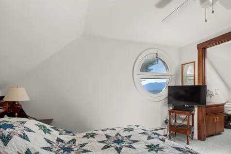 24 Upper Judson Lane Stowe VT 05672