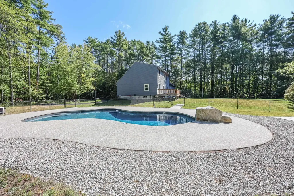 95 Blackwater Road Concord NH 03303