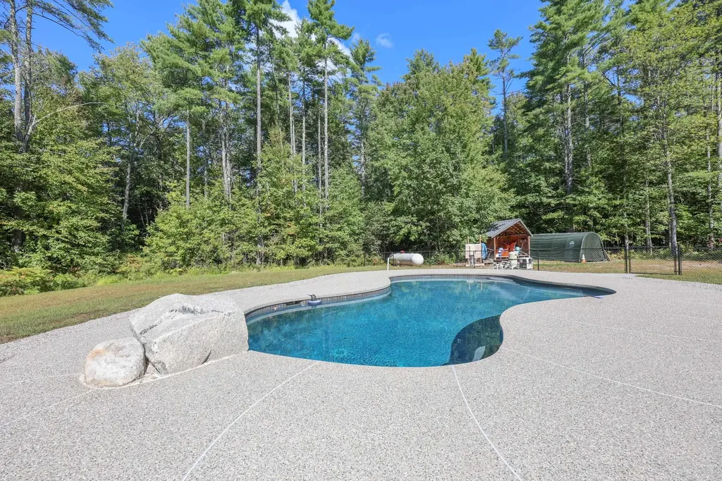 95 Blackwater Road Concord NH 03303